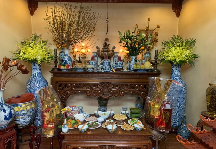 Nằm mơ thấy bàn thờ đánh số gì