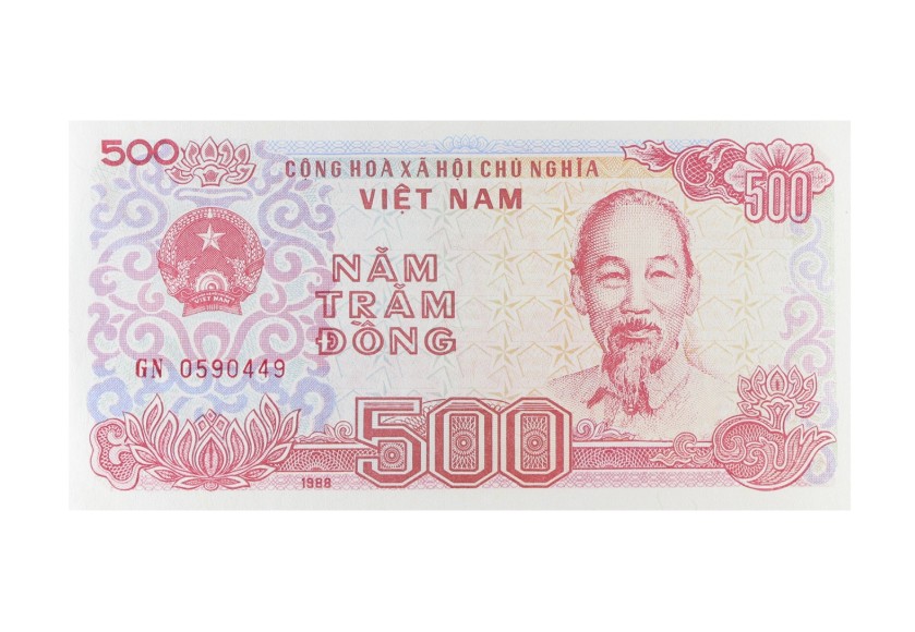 Mơ thấy nhặt được tiền 500 nghìn